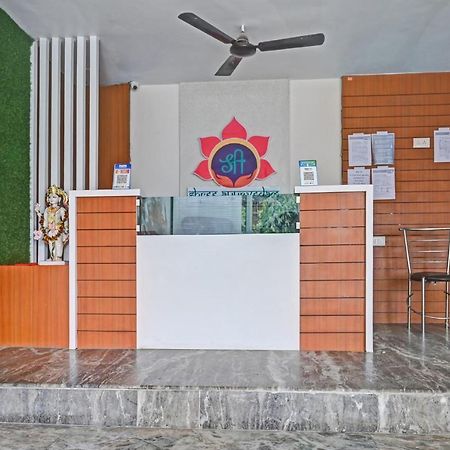 Oyo 7498 Hotel Aparajita Varanasi Luaran gambar