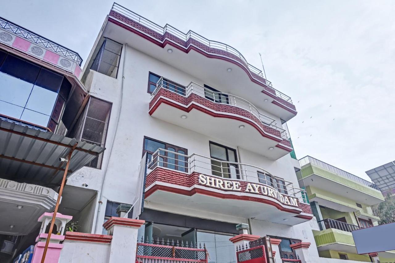 Oyo 7498 Hotel Aparajita Varanasi Luaran gambar