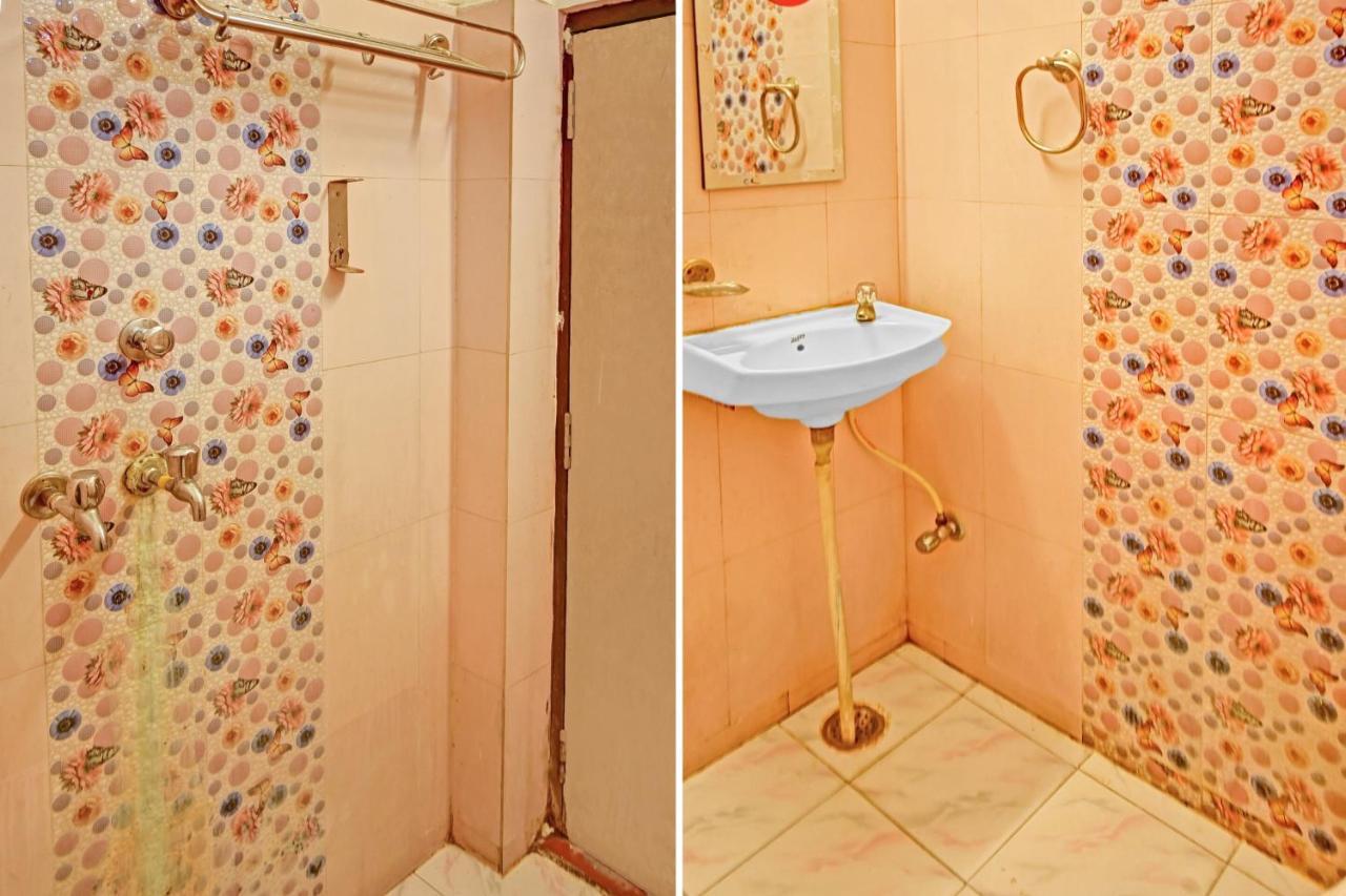 Oyo 7498 Hotel Aparajita Varanasi Luaran gambar